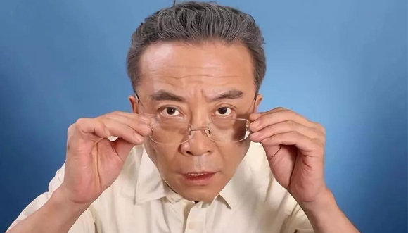 美麗島多焦鏡：傳統(tǒng)老花鏡的弊端，多焦鏡一副就解決了財務(wù)工作者的用眼煩惱